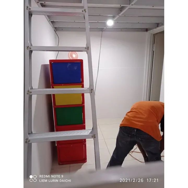 Foto Kamar A (Deluxe Room)  Kost Surabaya